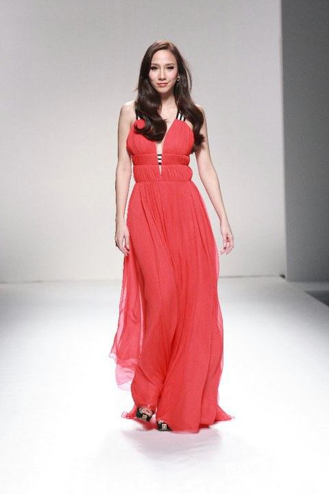 อั้ม พัชราภาสวยงามทุกองศา