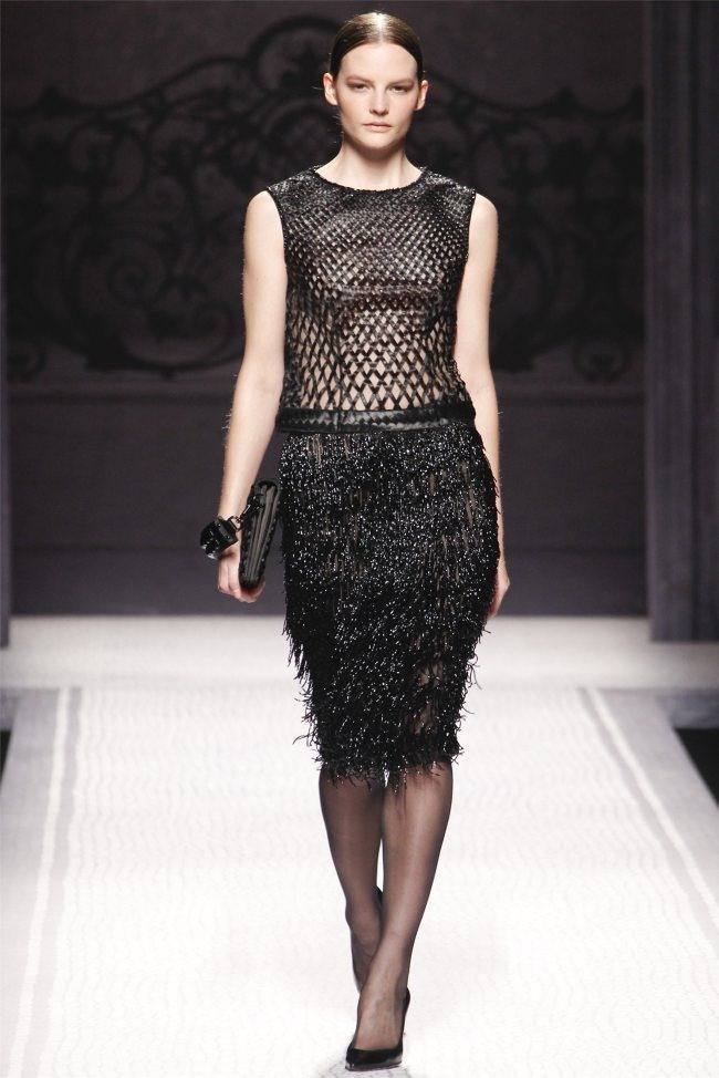 MILAN FASHION WEEK: ALBERTA FERRETTI FALL 2012