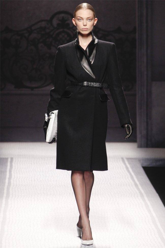 MILAN FASHION WEEK: ALBERTA FERRETTI FALL 2012