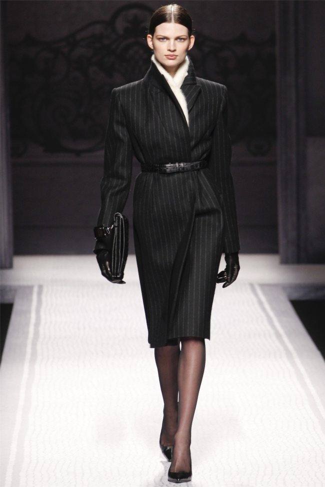 MILAN FASHION WEEK: ALBERTA FERRETTI FALL 2012