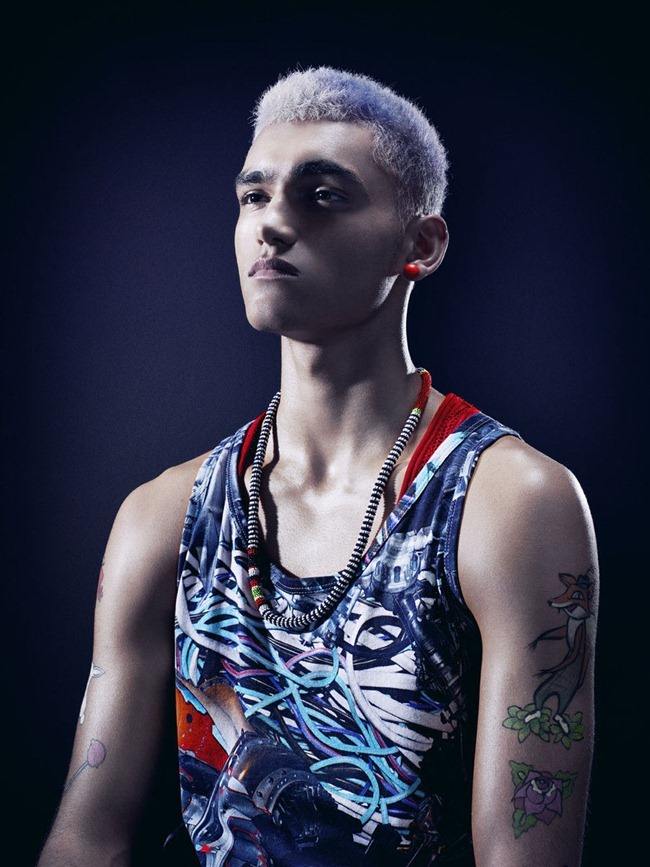 I-D MAGAZINE: SEAGULS FLYING BACKWARDS INDICATE A VERY STONG WIND BY PHOTOGRAPHER DANIEL SANNWALD