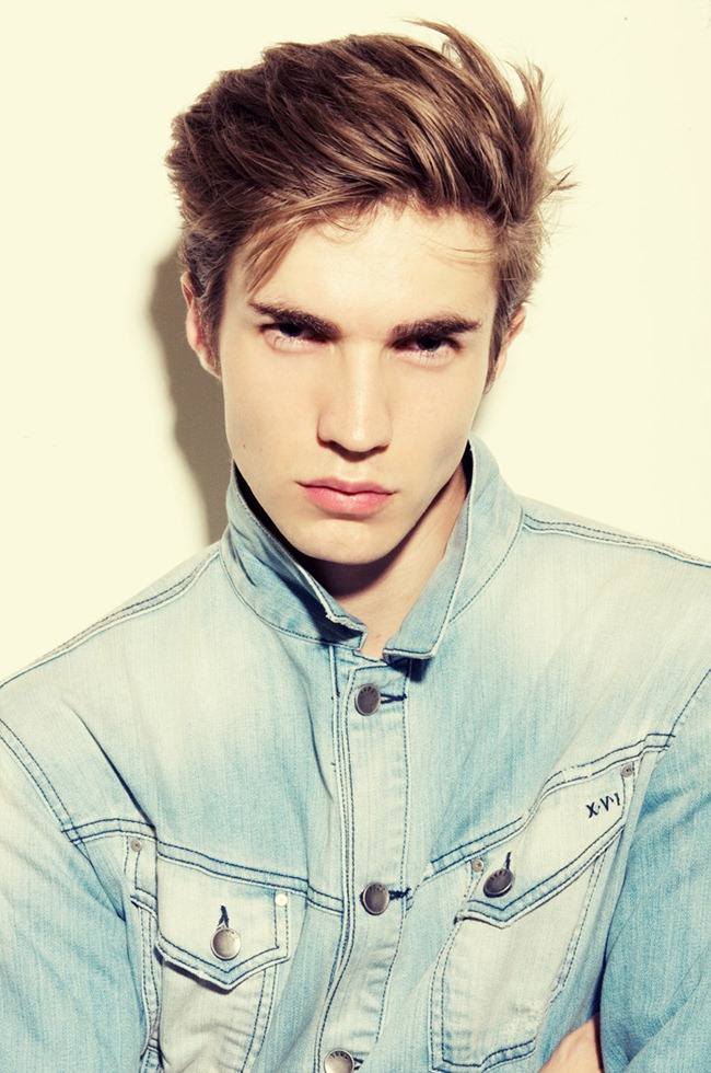 FEATURED PHOTOGRAPHER: KAREL BY PHOTOGRAPHER ANTON JHONSEN