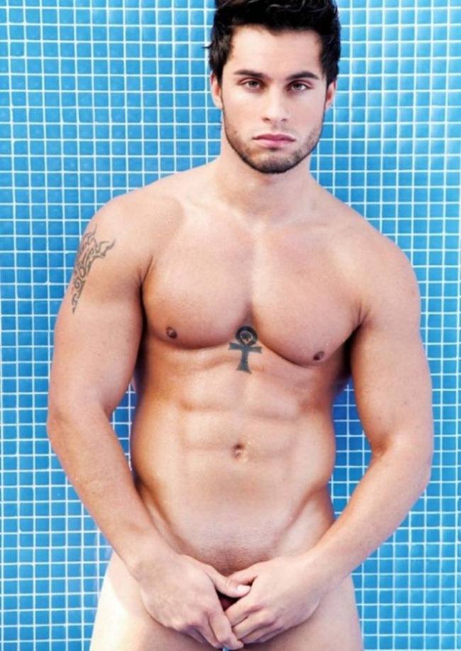 NOIS MAGAZINE: RAMS IN "RAMSES" BY PHOTOGRAPHER SALVA MUSTE