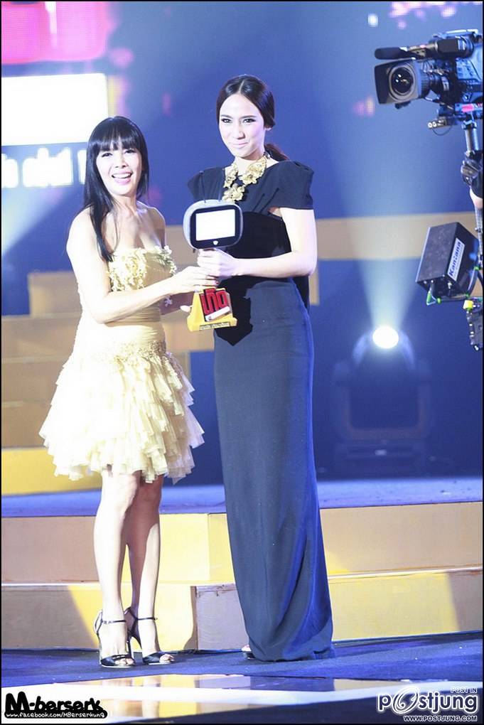 ผู้ทรงอิทธิพลความฮอต"อั้ม พัชราภา"@เกิด Awards !!