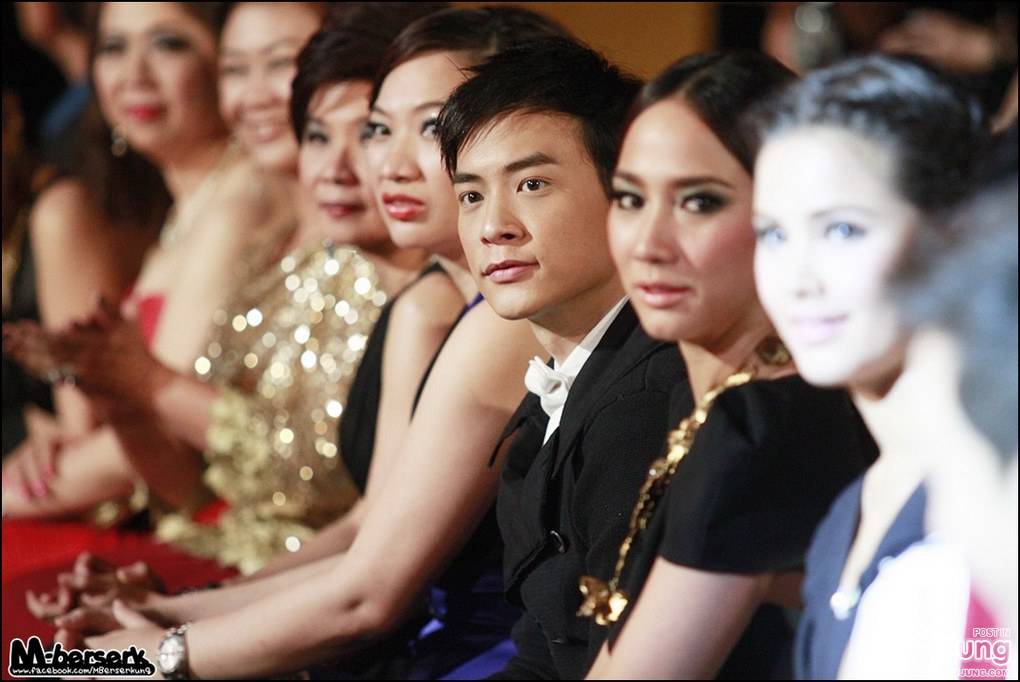 ผู้ทรงอิทธิพลความฮอต"อั้ม พัชราภา"@เกิด Awards !!