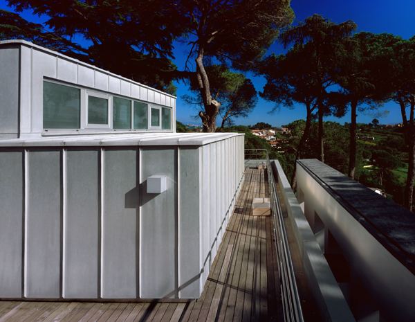 Modern Italian Villa Design Blends Old and New