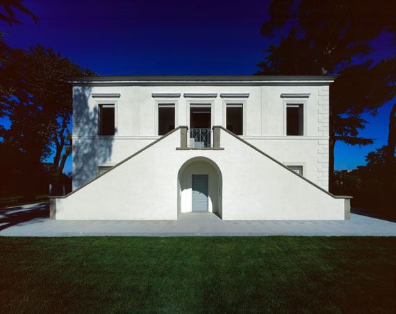 Modern Italian Villa Design Blends Old and New