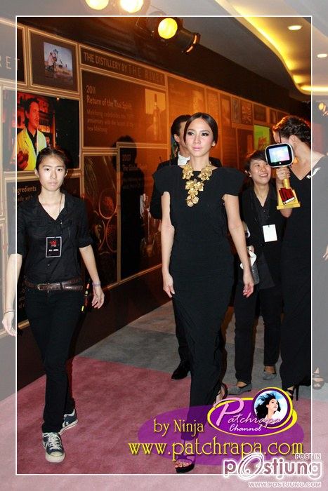 "อั้ม พัชราภา"ทั้งสวยทั้งเริ่ด บนพรมทอง เกิด Awards !!