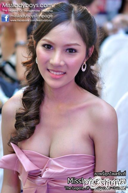 น้องเนย เบอร์ 21 ผู้เข้ารอบการประกวดมีสทิฟฟานี่ 2012