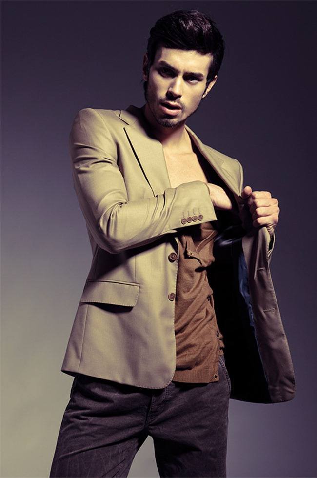 FASHION PHOTOGRAPHY: IGOR AUGUSTO BY PHOTOGRAPHER CLEMENS BEDNAR