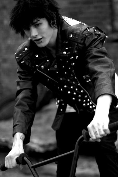 Luke Worrall ; นายแบบอังกฤษ ล่าสุด! (?) ยังหล่อเหมือนเดิม ><