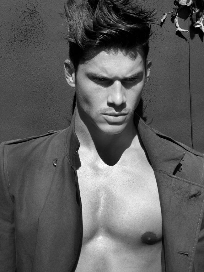 FEATURED PHOTOGRAPHER: ZEB RINGLE BY PHOTOGRAPHER TONY DURAN