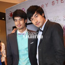 “บอย ปกรณ์-หน่อง” กอดคอรับทรัพย์ สยบข่าวเกาเหลาศึกสายเลือด