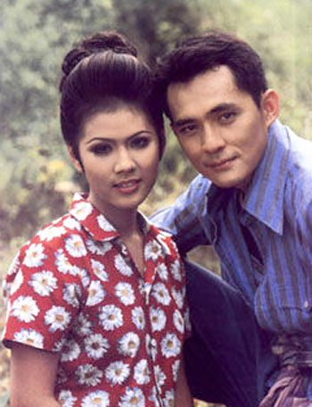 ไอ้คล้าวและทองกวาว จาก มนต์รักลูกทุ่ง