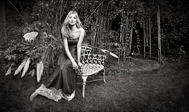 CAMPAIGN: KATE MOSS FOR LIU JO SPRING 2012 BY PHOTOGRAPHER MARIO SORRENTI