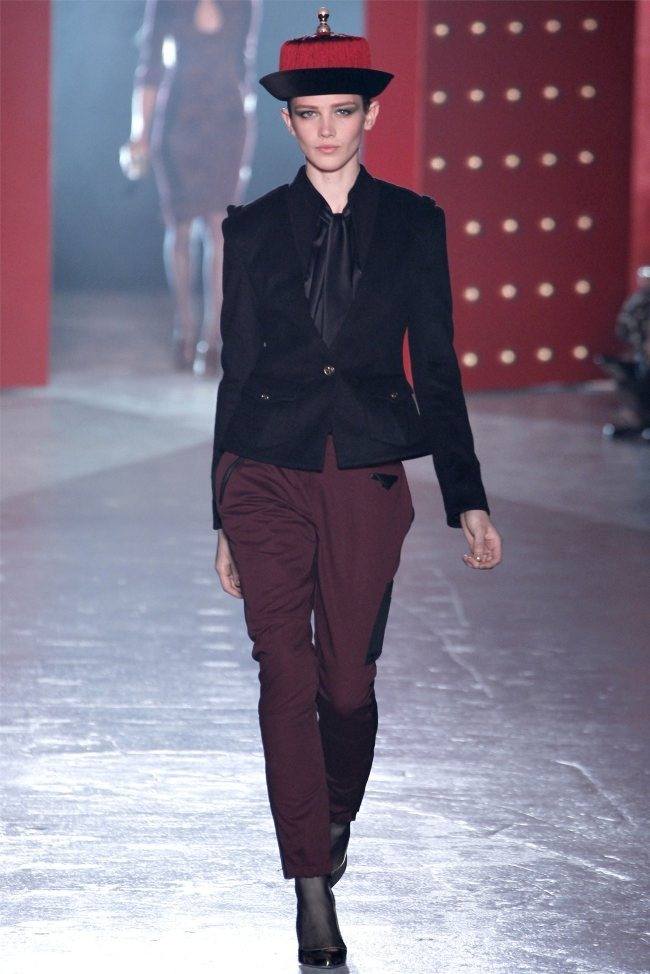 NEW YORK FASHION WEEK: JASON WU FALL 2012