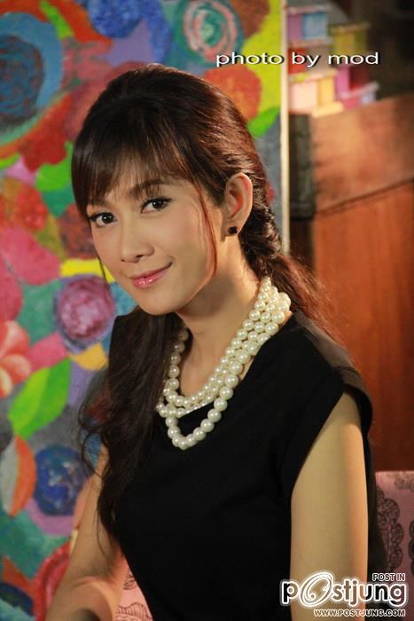 ยุ้ย จีรนันท์สวย คม ภาพชัด