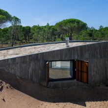 Portugal Architect Takes Charge - build your own dunes!