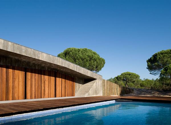 Portugal Architect Takes Charge - build your own dunes!