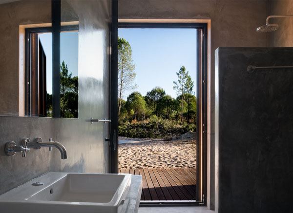 Portugal Architect Takes Charge - build your own dunes!