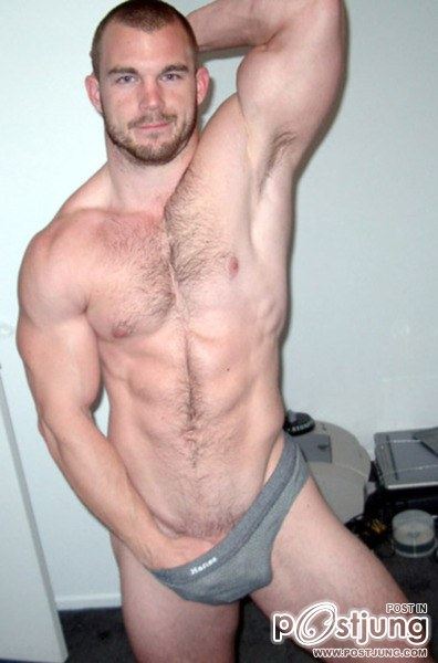 HOT + SEXYY