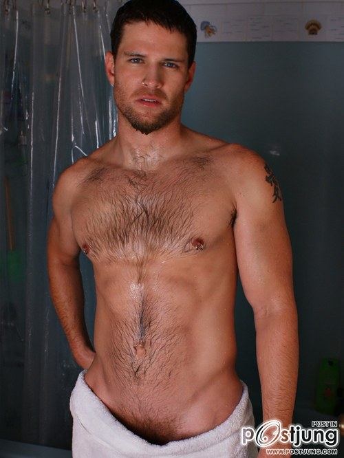 HOT + SEXYY
