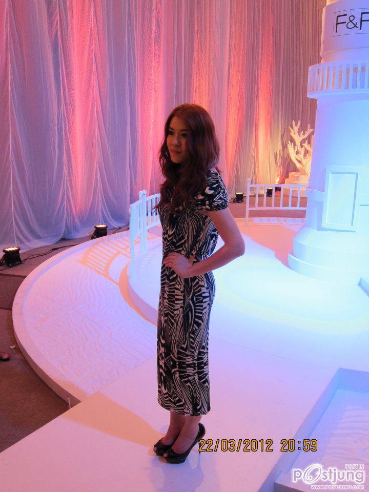 cheer...สวย เริด น่าร๊ากกก อ่ะ ;)))