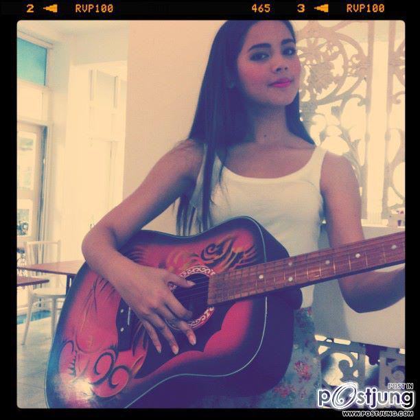 ญาญ่า  น่ารักสดใส