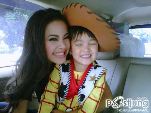 ญาญ่า  น่ารักสดใส