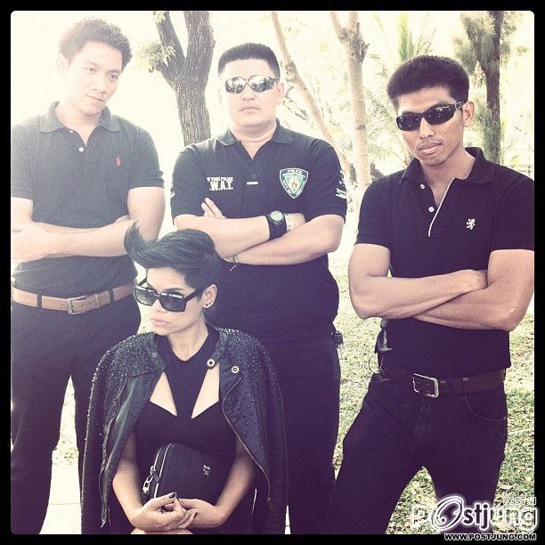 โพสท่าเริ่ดๆกับโอปอล์