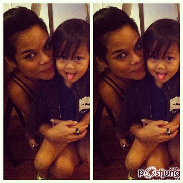 โพสท่าเริ่ดๆกับโอปอล์