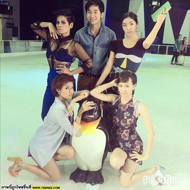 โพสท่าเริ่ดๆกับโอปอล์