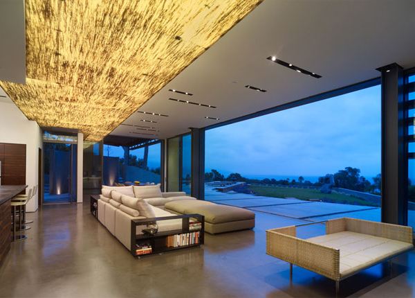 Modern Luxury House in Point Dume, Malibu - breathtaking views, captivating interiors!