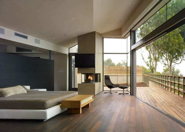 Modern Luxury House in Point Dume, Malibu - breathtaking views, captivating interiors!