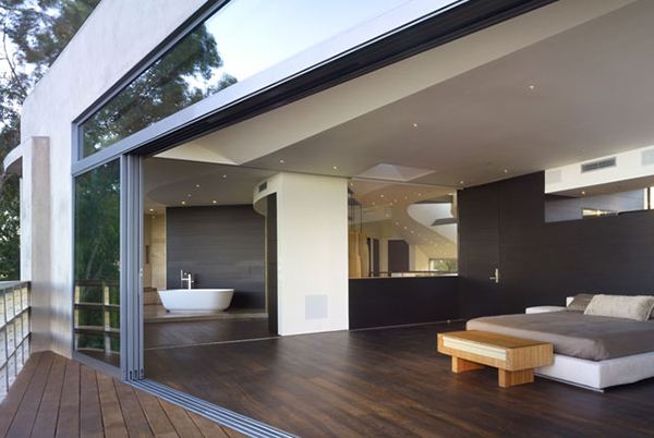 Modern Luxury House in Point Dume, Malibu - breathtaking views, captivating interiors!