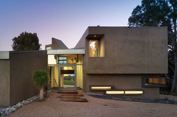 Modern Luxury House in Point Dume, Malibu - breathtaking views, captivating interiors!