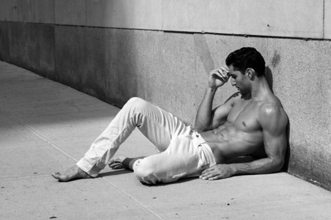 MASCULINE DOSAGE: ALEJANDRO SALGUEIRO BY PHOTOGRAPHER THOMAS SYNNAMON