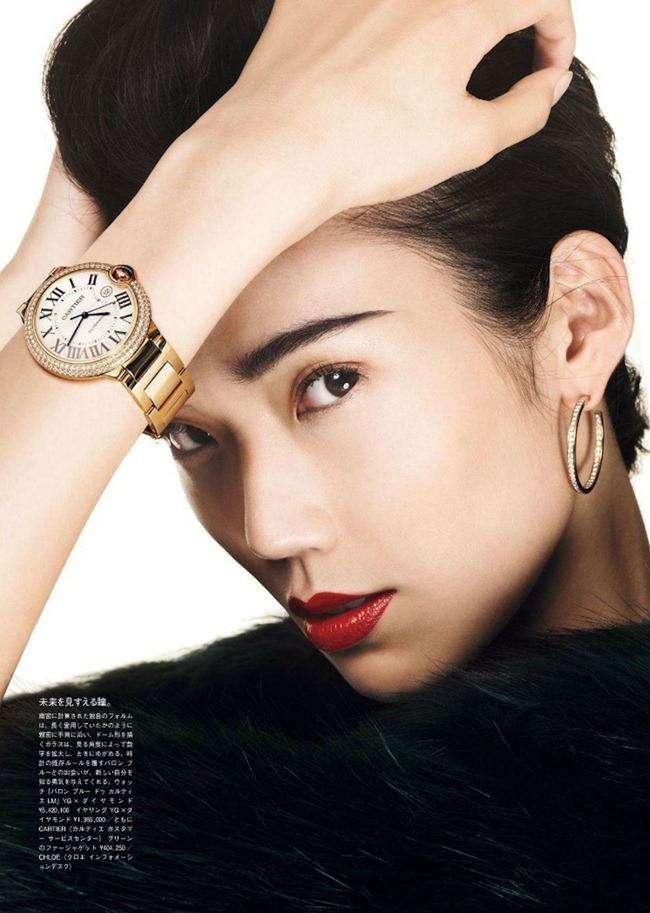 VOGUE JAPAN: A WOMAN'S TIME BY PHOTOGRAPHER GIAMPAOLO SGURA