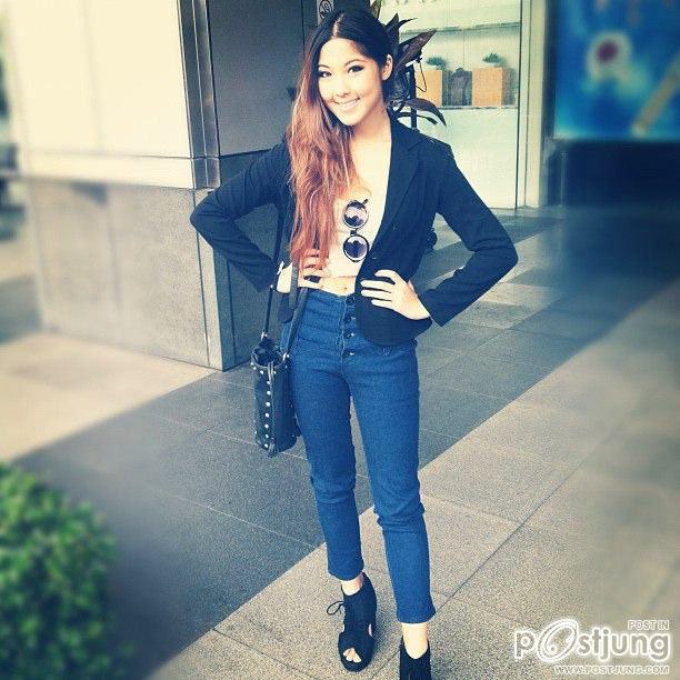 หวายย  เธอไปทำอะไรกับหน้ามารึป่าว  แปลกๆตาไป