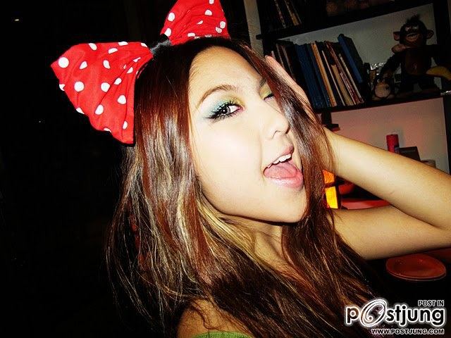 หวายย  เธอไปทำอะไรกับหน้ามารึป่าว  แปลกๆตาไป