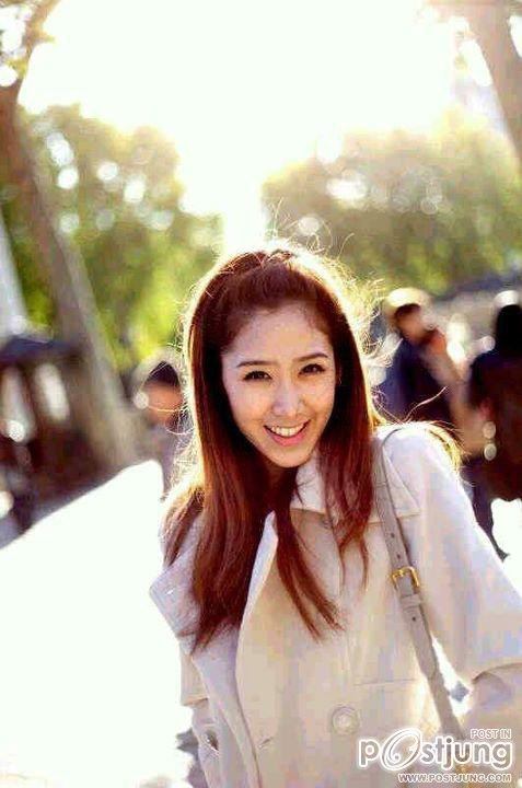 จ๊ะโอ๋ ศิษย์เก่าสกลราช