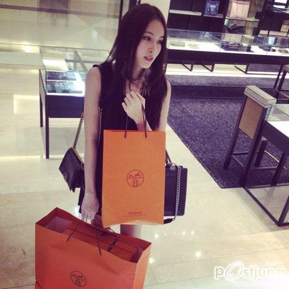 ปอย  สวยจิงอะไรจิง