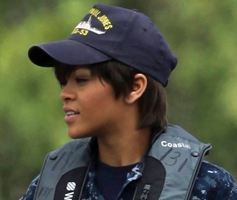Rihanna มาในมาดเท่ห์กับภาพยนต์เรื่อง BattleShip
