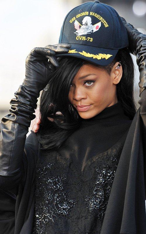 Rihanna มาในมาดเท่ห์กับภาพยนต์เรื่อง BattleShip