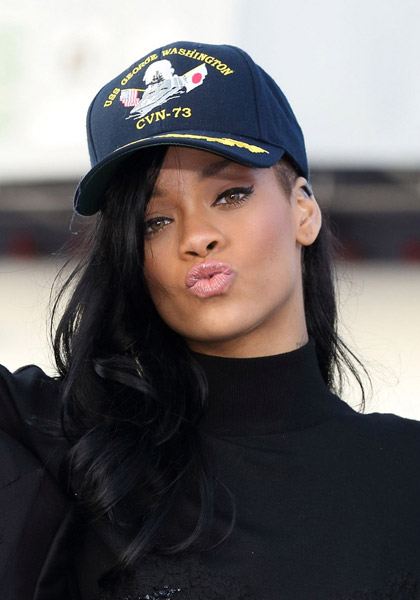 Rihanna มาในมาดเท่ห์กับภาพยนต์เรื่อง BattleShip