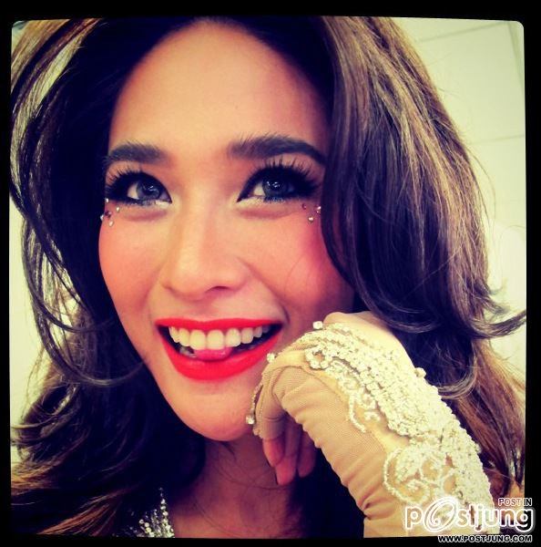 พลอย  เซ็กซี่บาดใจ