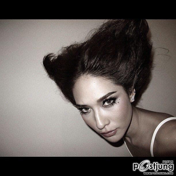 พลอย  เซ็กซี่บาดใจ