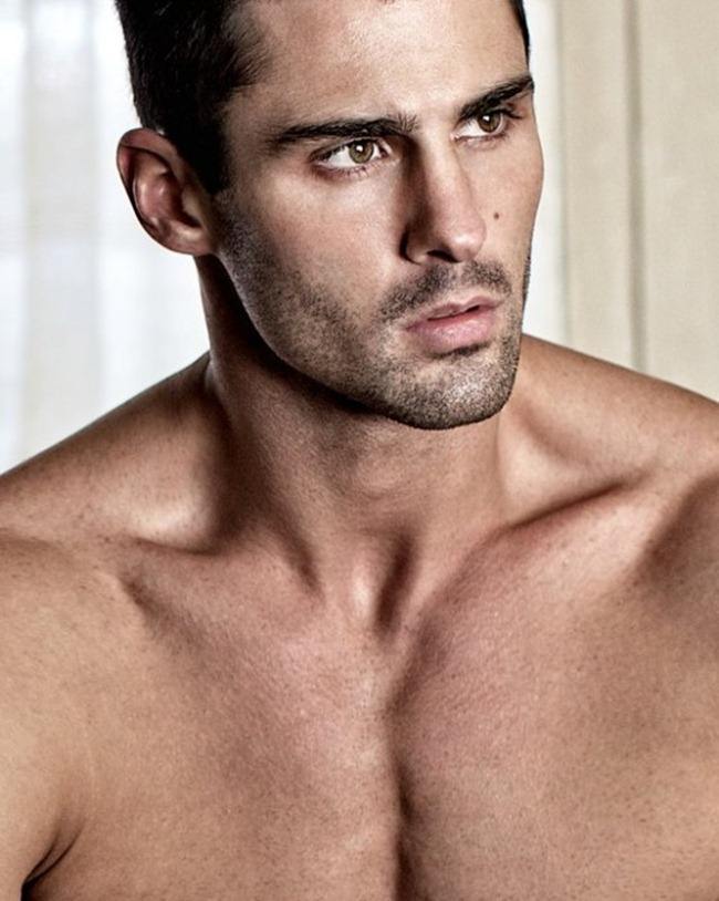 MASCULINE DOSAGE: DEREK RICHARDSON BY PHOTOGRAPHER RICHARD GERST