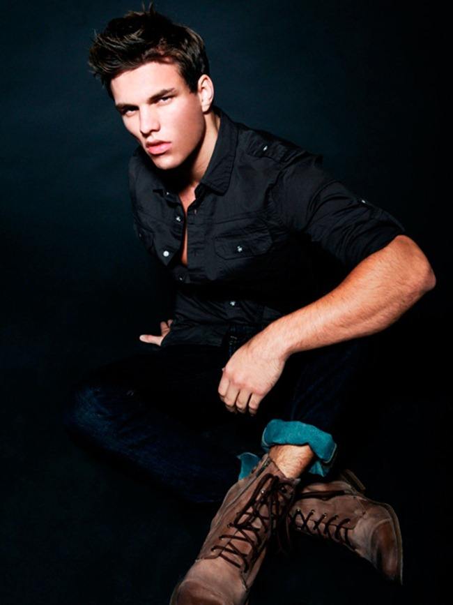 หล่่ออ่ะFEATURED MODEL: MARK BRENT BY PHOTOGRAPHER CHRISTIAN RIOS