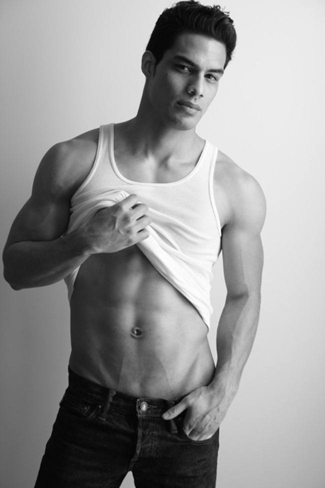 MASCULINE DOSAGE: PAULO GONZALES BY PHOTOGRAPHER MICHAEL DAR